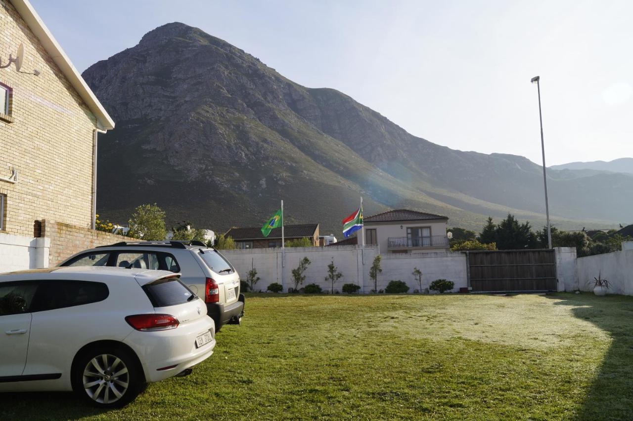 Valentines Hermanus Bagian luar foto