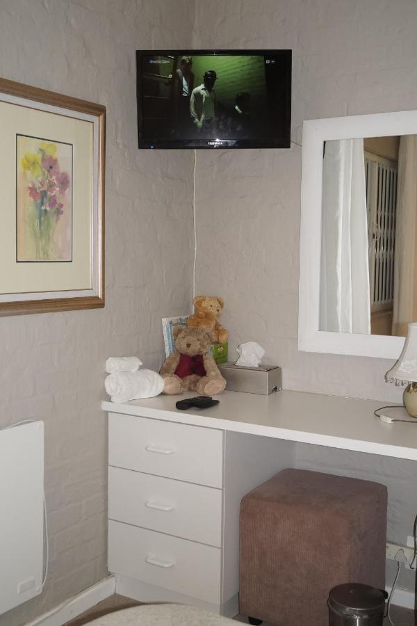 Valentines Hermanus Bagian luar foto